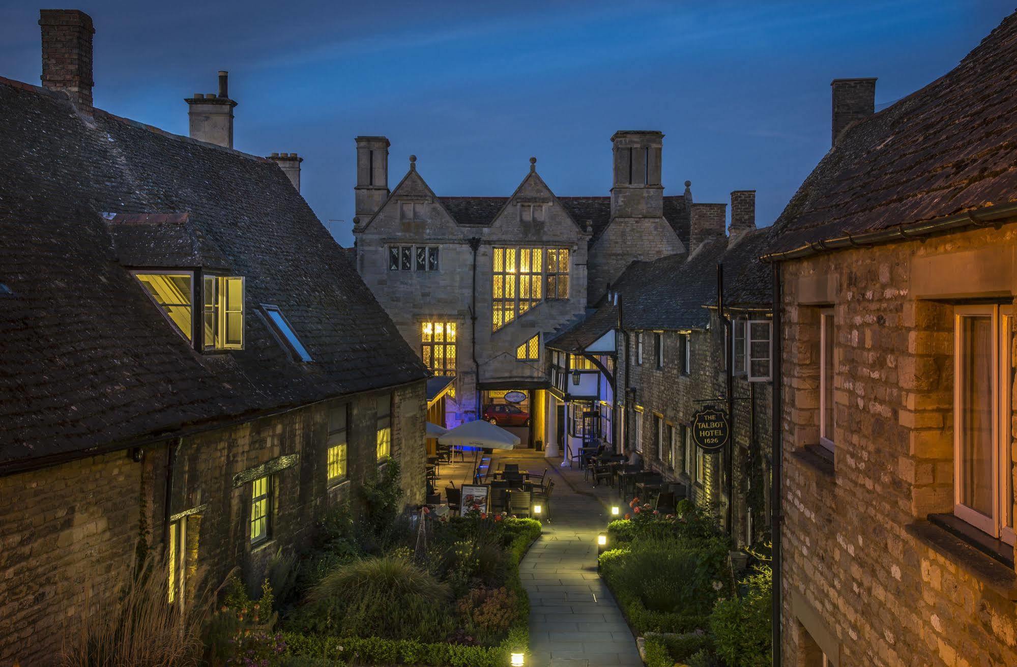 The Talbot Hotel, Oundle , Near Peterborough Exterior foto